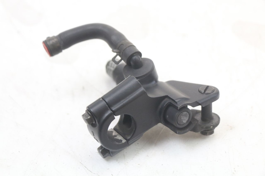 photo de FRONT MASTER CYLINDER SUZUKI SV S 650 (1999 - 2002)