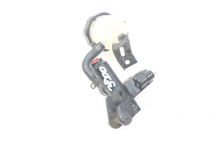 photo de FRONT BRAKE MASTER CYLINDER SUZUKI TLS TL S 1000 (1997 - 2001)