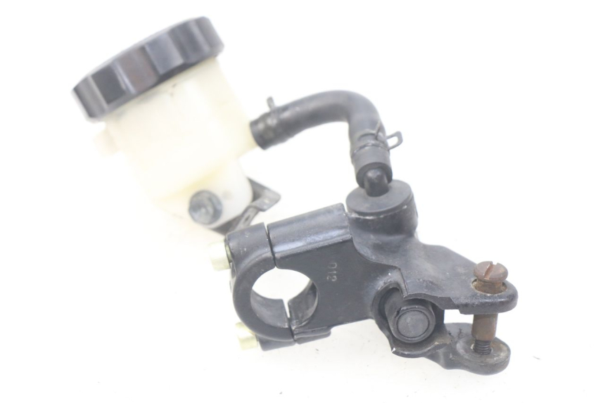 photo de FRONT BRAKE MASTER CYLINDER SUZUKI TLS TL S 1000 (1997 - 2001)