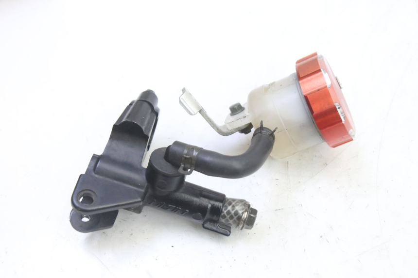photo de FRONT BRAKE MASTER CYLINDER SUZUKI SV S 650 (2003 - 2009)