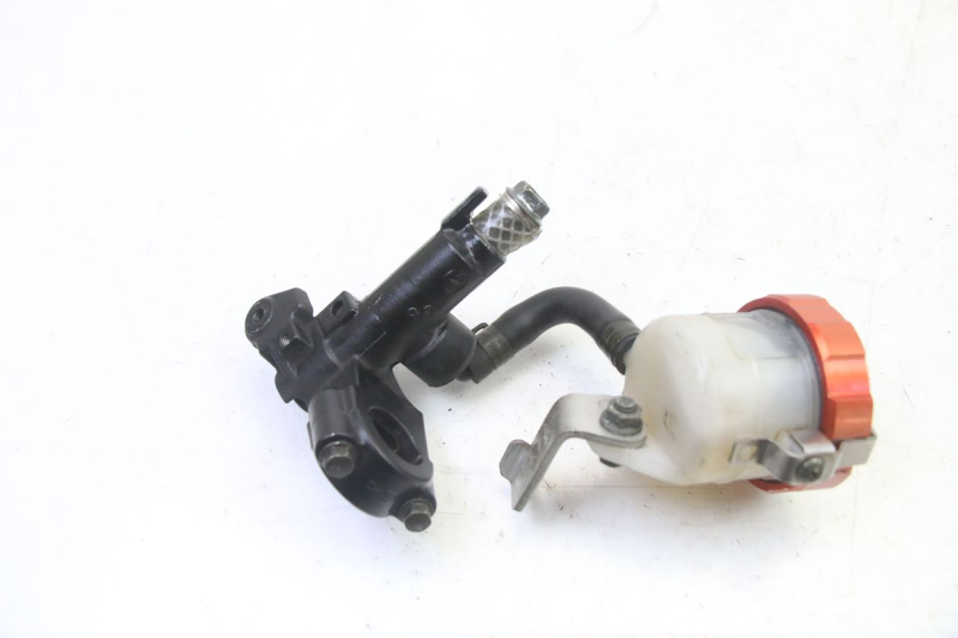 photo de FRONT BRAKE MASTER CYLINDER SUZUKI SV S 650 (2003 - 2009)