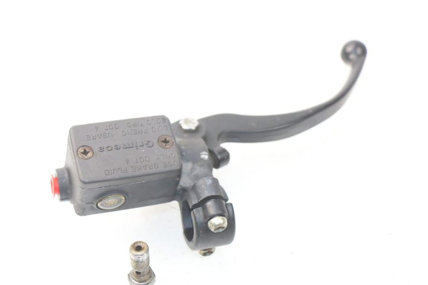 photo de FRONT BRAKE MASTER CYLINDER PEUGEOT SV 50 (1992 - 2004) - Technical close-up