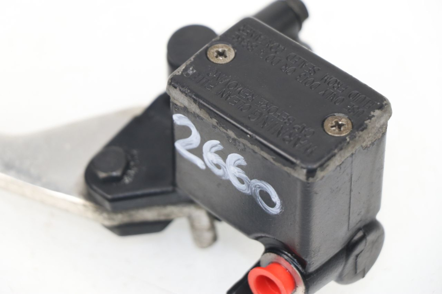 photo de FRONT BRAKE MASTER CYLINDER SYM GTS 125 (2005 - 2008)