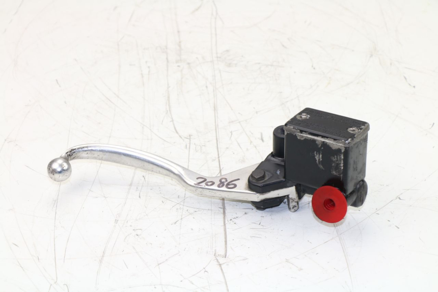 photo de FRONT BRAKE MASTER CYLINDER SYM GTS 125 (2005 - 2008)