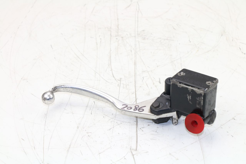 photo de FRONT BRAKE MASTER CYLINDER SYM GTS 125 (2005 - 2008)