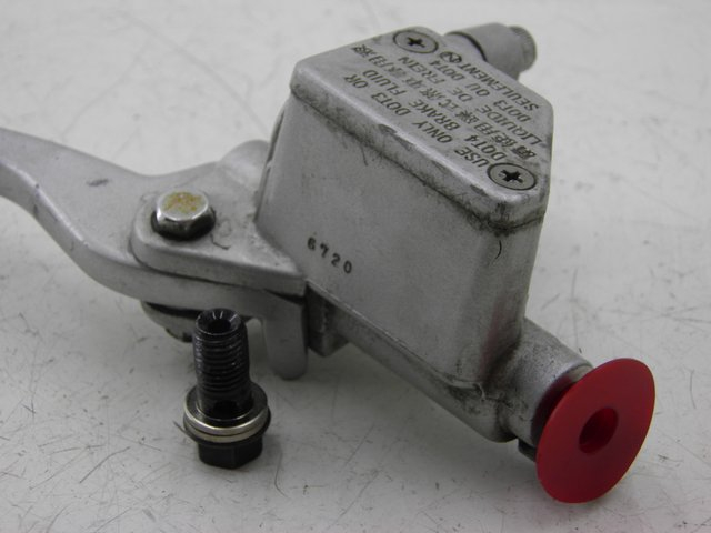 photo de FRONT BRAKE MASTER CYLINDER SYM MIO 50 (2005 - 2010)
