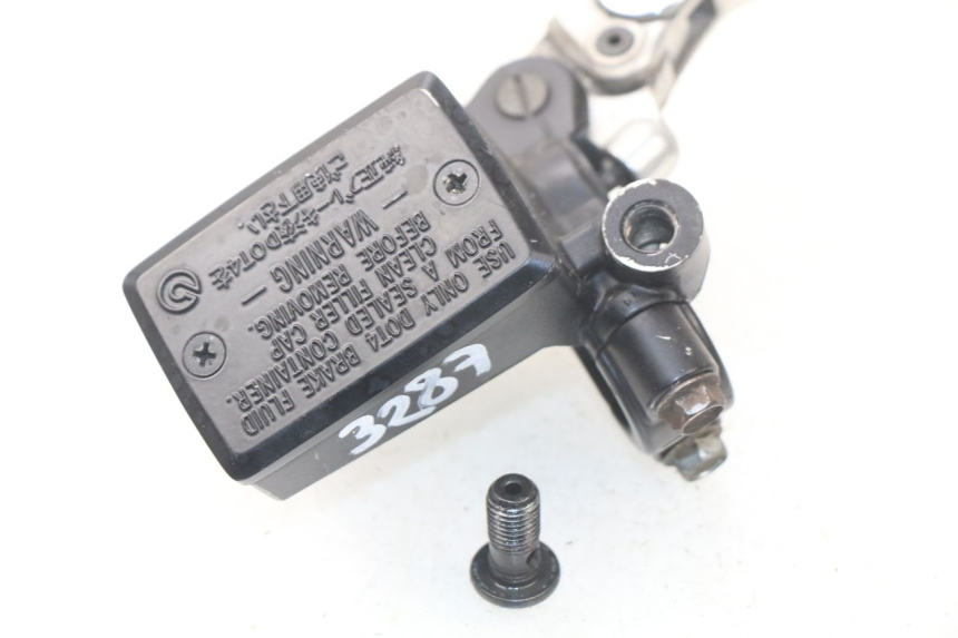 photo de FRONT BRAKE MASTER CYLINDER YAMAHA TDM ABS 900 (2002 - 2014)