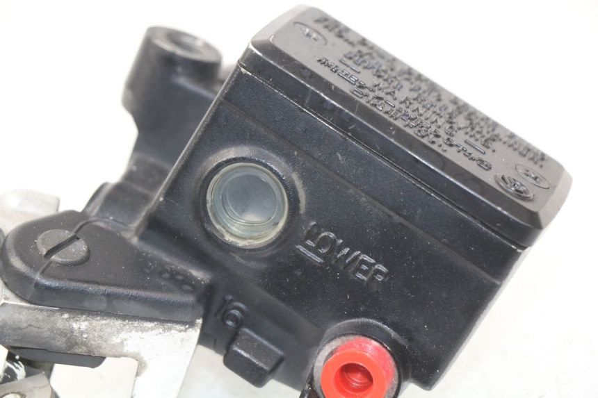 photo de FRONT BRAKE MASTER CYLINDER YAMAHA TDM ABS 900 (2002 - 2014)