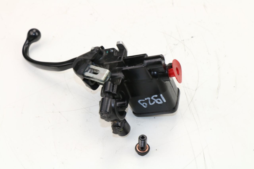 photo de FRONT BRAKE MASTER CYLINDER YAMAHA TRICITY 125 (2012 - 2016)