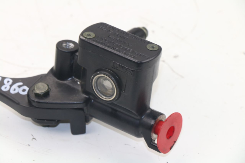 photo de FRONT BRAKE MASTER CYLINDER UNIVERSAL BIKE RETRO 50QT-4 50 (2010 - 2018) - Technical close-up