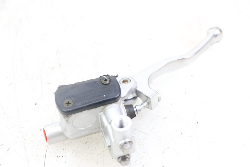 photo de FRONT BRAKE MASTER CYLINDER VENT DERAPAGE 50 (2018 - 2023)