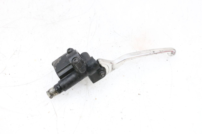photo de FRONT MASTER CYLINDER PIAGGIO VESPA GTS SUPER IE 125 (2009 - 2016) - Technical close-up