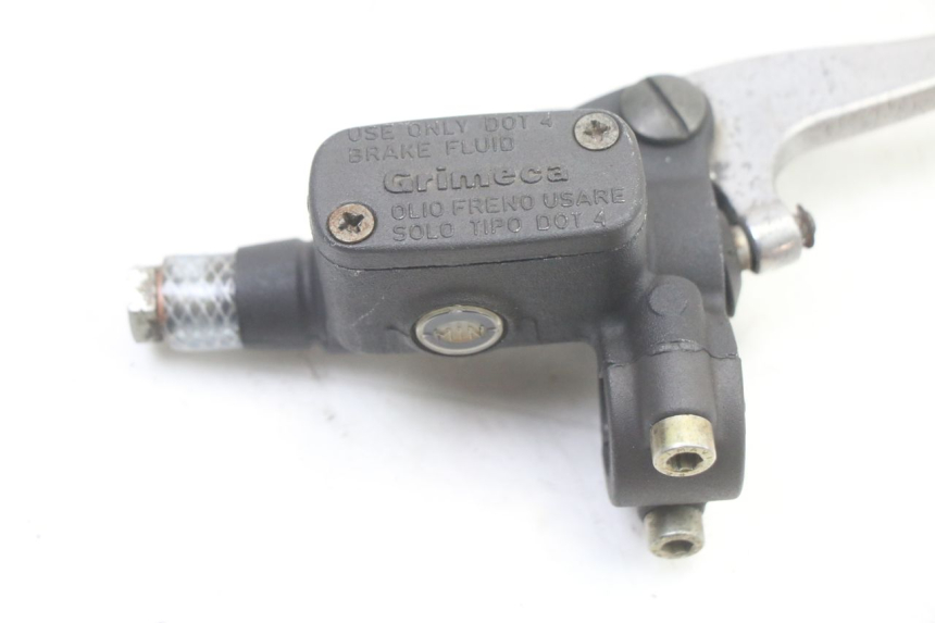 photo de FRONT BRAKE MASTER CYLINDER YAMAHA WHY 50 (1998 - 2000)