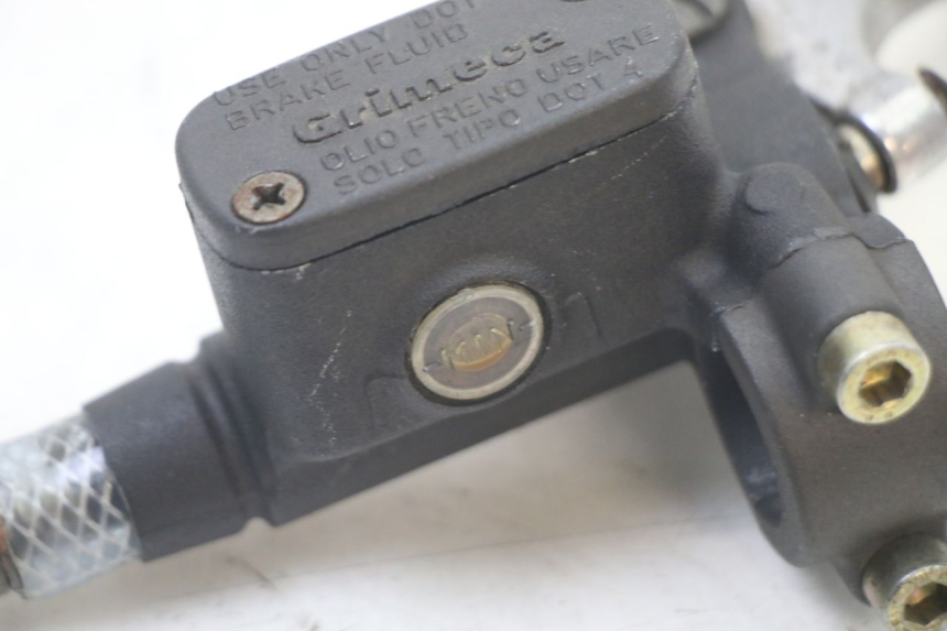 photo de FRONT BRAKE MASTER CYLINDER YAMAHA WHY 50 (1998 - 2000)