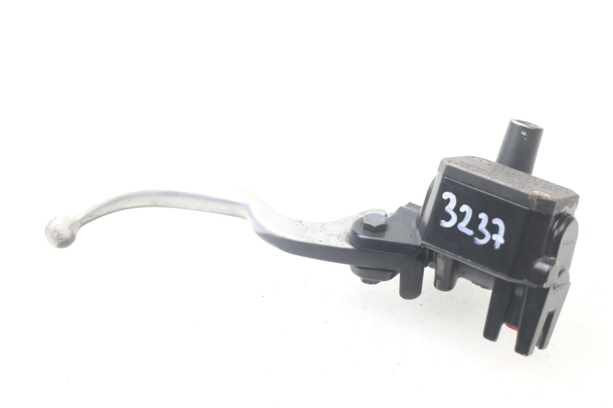 photo de FRONT BRAKE MASTER CYLINDER YAMAHA XMAX X-MAX ABS 125 (2014 - 2016) - Fixing points details