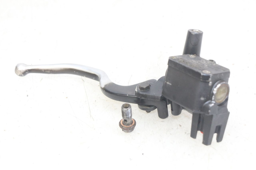 photo de FRONT MASTER CYLINDER YAMAHA X-MAX XMAX 250 (2006 - 2009)