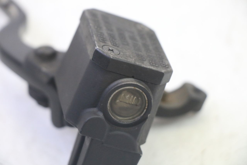 photo de FRONT MASTER CYLINDER YAMAHA X-MAX XMAX 250 (2006 - 2009)