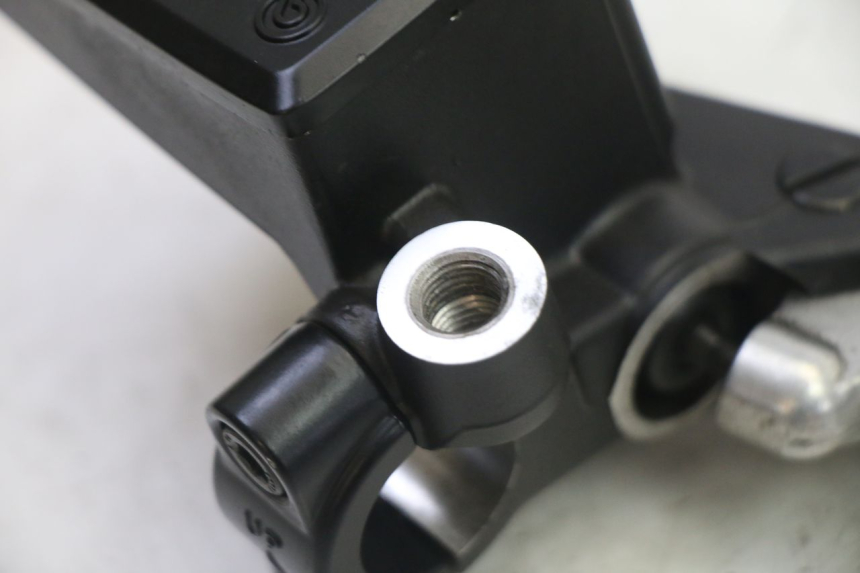photo de FRONT BRAKE MASTER CYLINDER YAMAHA XJ6 ABS 600 (2008 - 2016)