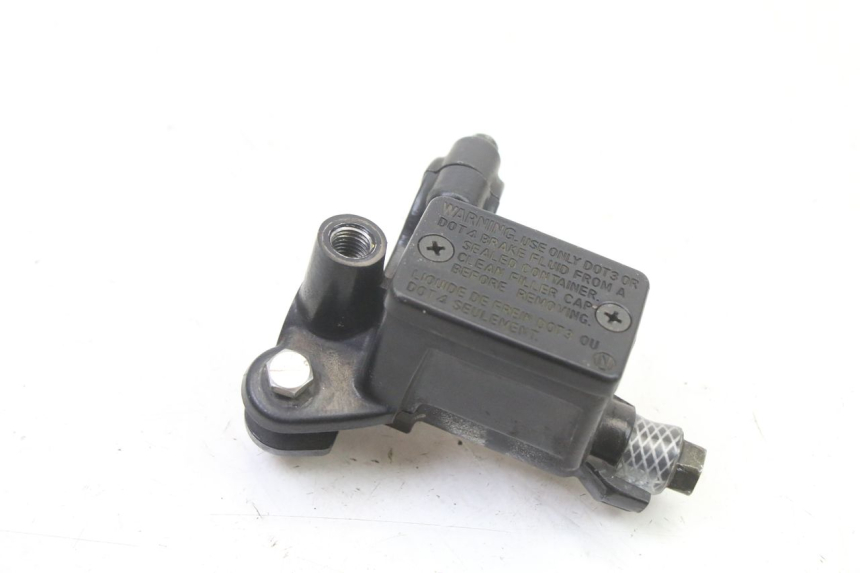 photo de FRONT BRAKE MASTER CYLINDER HONDA XLV VARADERO 125 (2000 - 2006)
