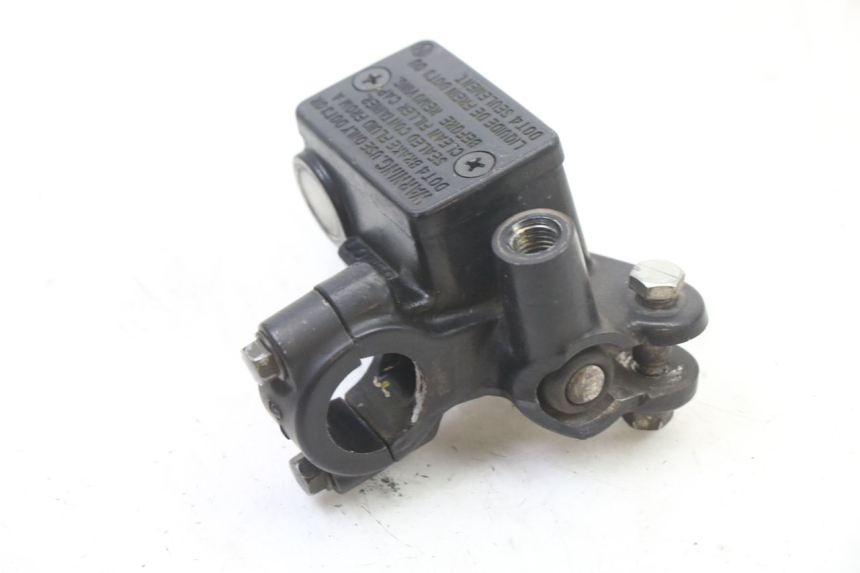 photo de FRONT BRAKE MASTER CYLINDER HONDA XLV VARADERO 125 (2000 - 2006)
