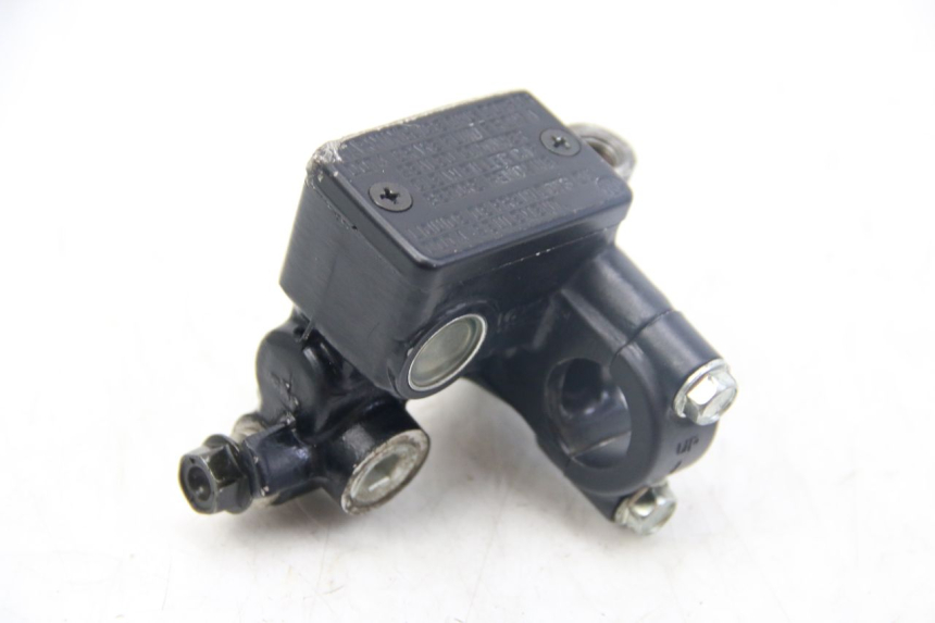 photo de FRONT BRAKE MASTER CYLINDER HONDA XR L 125 (2003 - 2007)