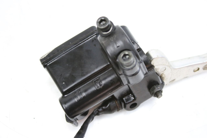 photo de FRONT MASTER CYLINDER YAMAHA BW'S BWS 125 (2010 - 2013)