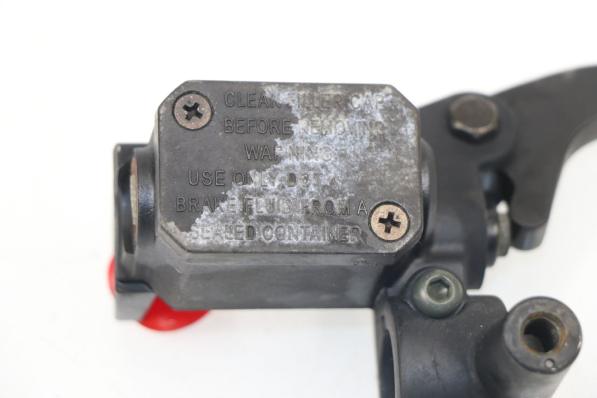 photo de FRONT MASTER CYLINDER YAMAHA XMAX X-MAX 125 (2006 - 2009)