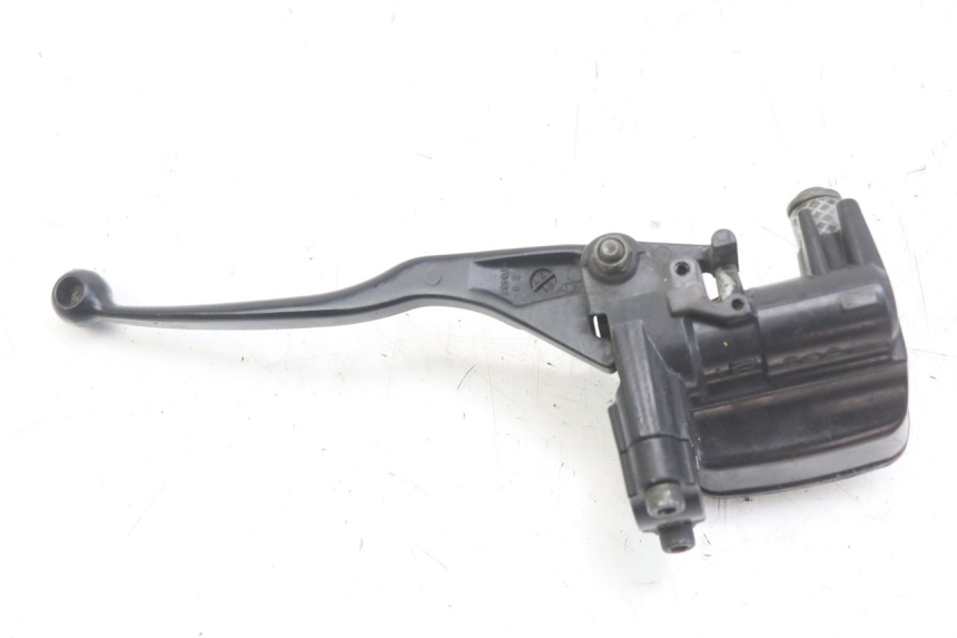 photo de FRONT BRAKE MASTER CYLINDER YAMAHA XP T-MAX TMAX 500 (2004 - 2007)