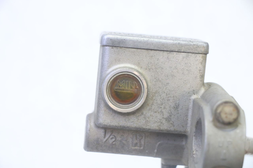 photo de FRONT BRAKE MASTER CYLINDER YAMAHA YFM GRIZZLY 550 (2008 - 2015)