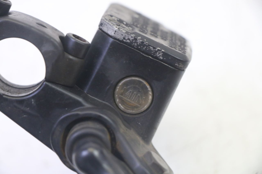 photo de FRONT BRAKE MASTER CYLINDER YAMAHA YP MAJESTY 125 (2007 - 2010)