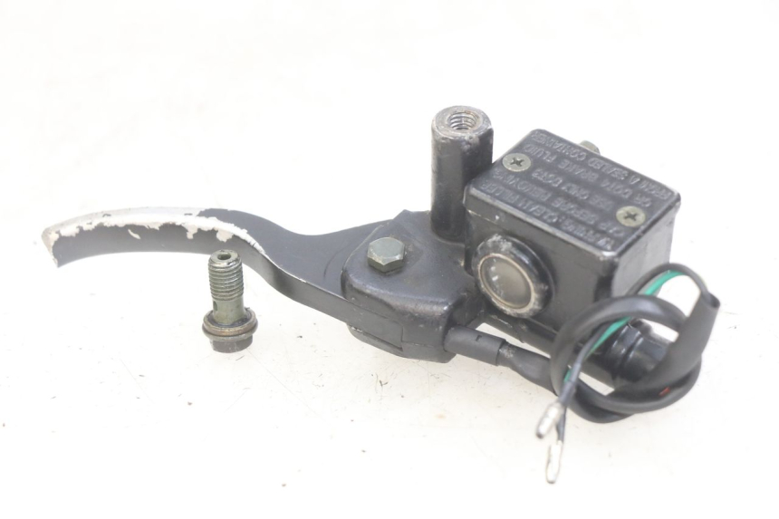photo de FRONT BRAKE MASTER CYLINDER YIYING YY125T 125 (2006 - 2014)