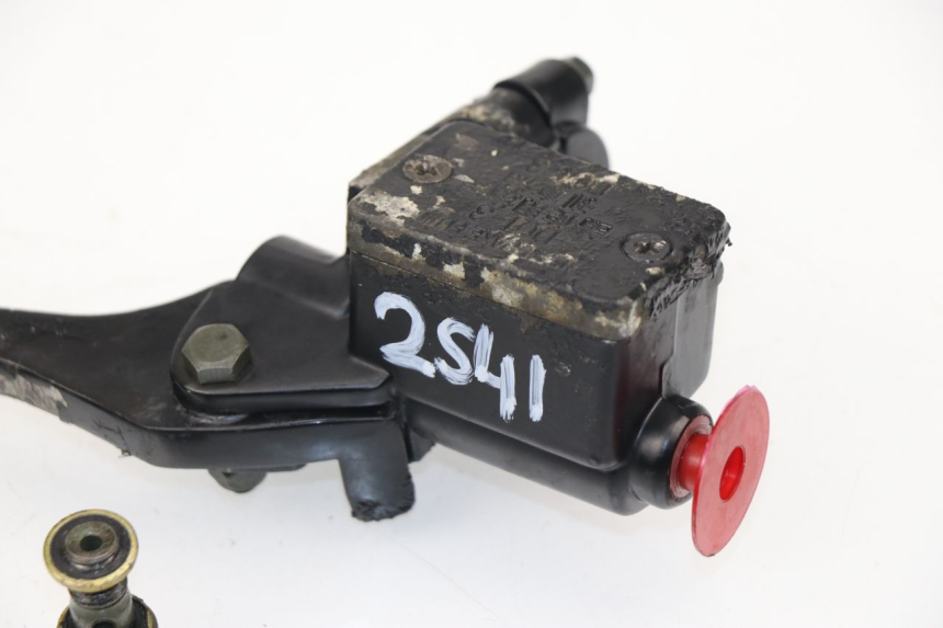 photo de FRONT BRAKE MASTER CYLINDER ZHONGYU MOVIDAS 50 (2004 - 2007)