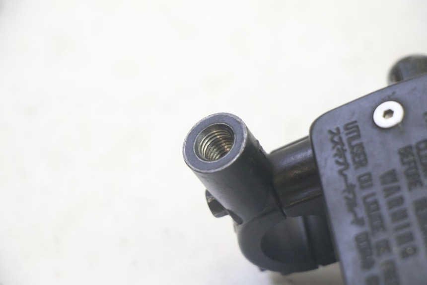 photo de CLUTCH MASTER CYLINDER SUZUKI DL V STROM 1000 (2002 - 2007) - Alternative perspective