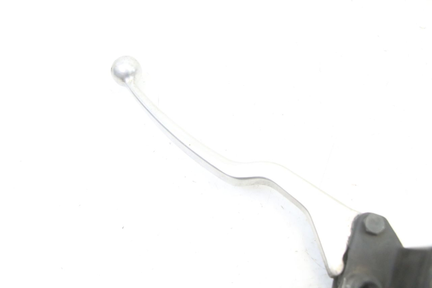 photo de REAR BRAKE MASTER CYLINDER SUZUKI BURGMAN 125 (2007 - 2014)