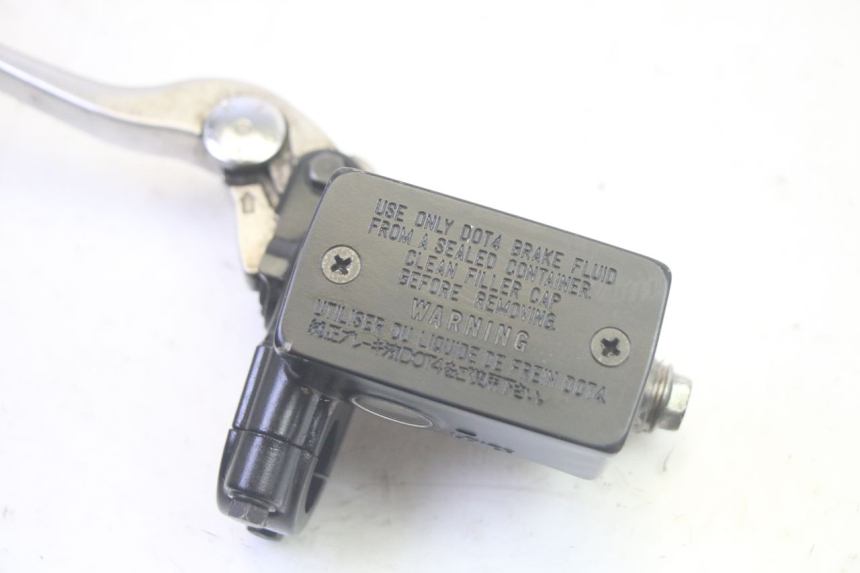 photo de REAR BRAKE MASTER CYLINDER SUZUKI BURGMAN EXECUTIVE ABS 650 (2006 - 2012) - Zoom on usage condition