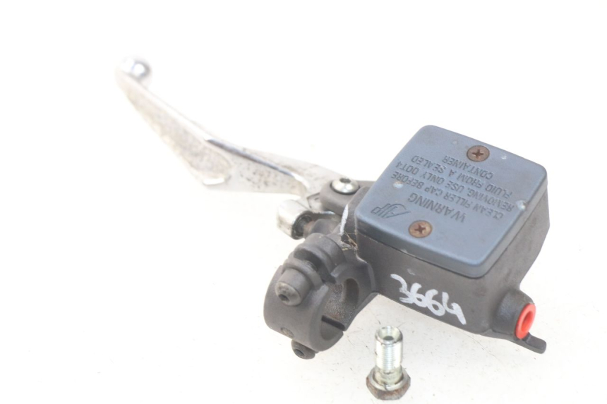 photo de REAR BRAKE MASTER CYLINDER PEUGEOT ELYSTAR 125 (2002 - 2007)