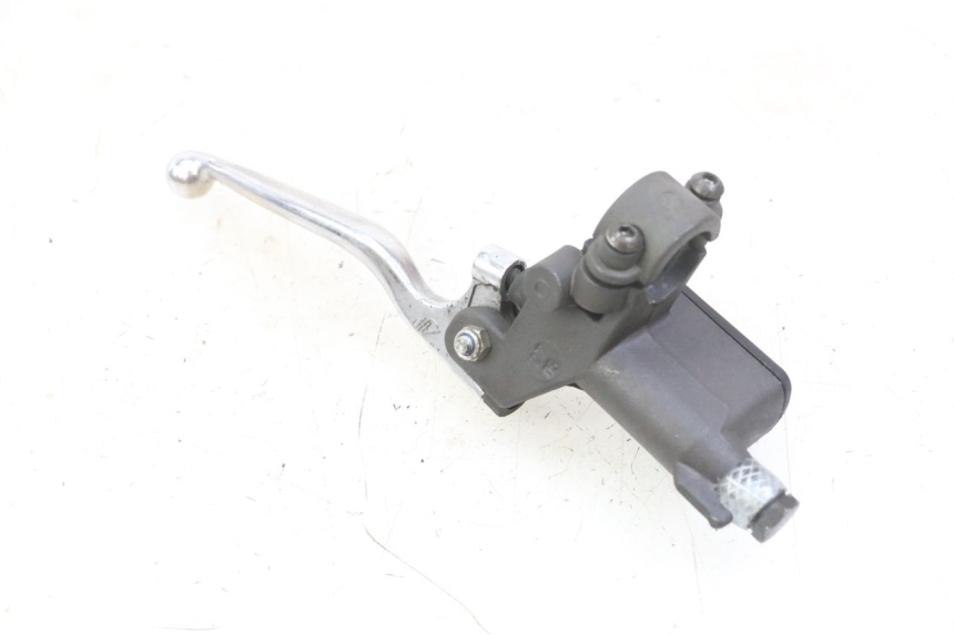 photo de REAR BRAKE MASTER CYLINDER PEUGEOT ELYSTAR 125 (2002 - 2007)