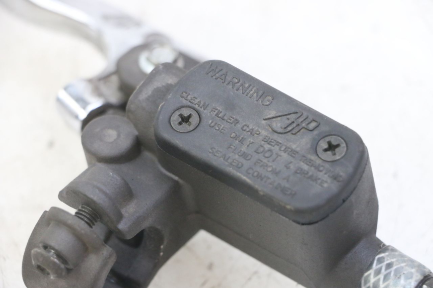 photo de REAR BRAKE MASTER CYLINDER PEUGEOT ELYSTAR 125 (2002 - 2007)