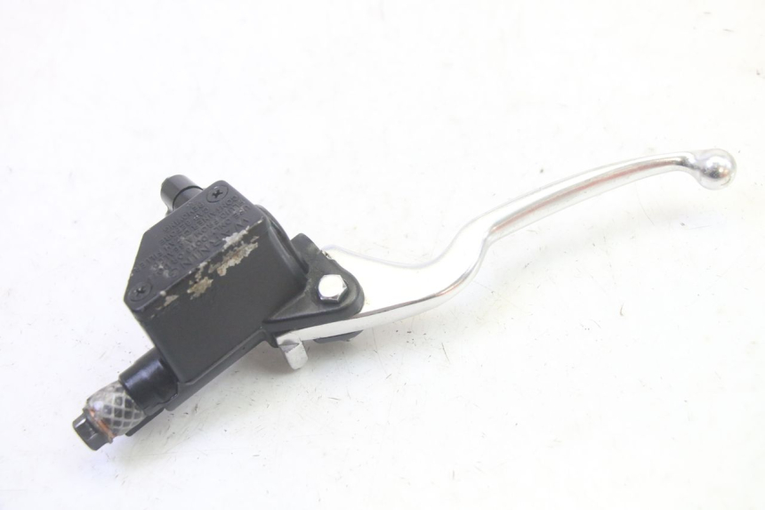 photo de REAR BRAKE MASTER CYLINDER SYM FIDDLE 3 III 125 (2014 - 2020) - Alternative perspective