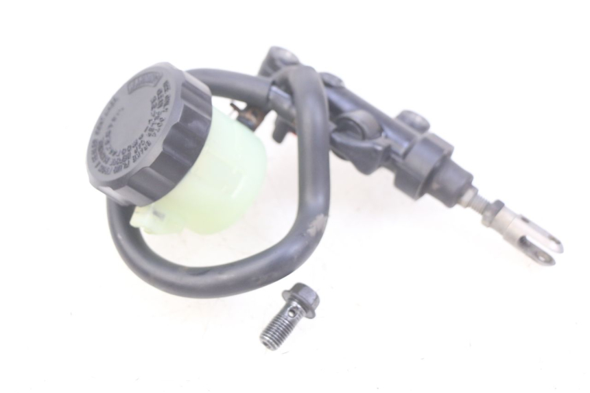 photo de REAR BRAKE MASTER CYLINDER YAMAHA FJR ABS 1300 (2006 - 2012)