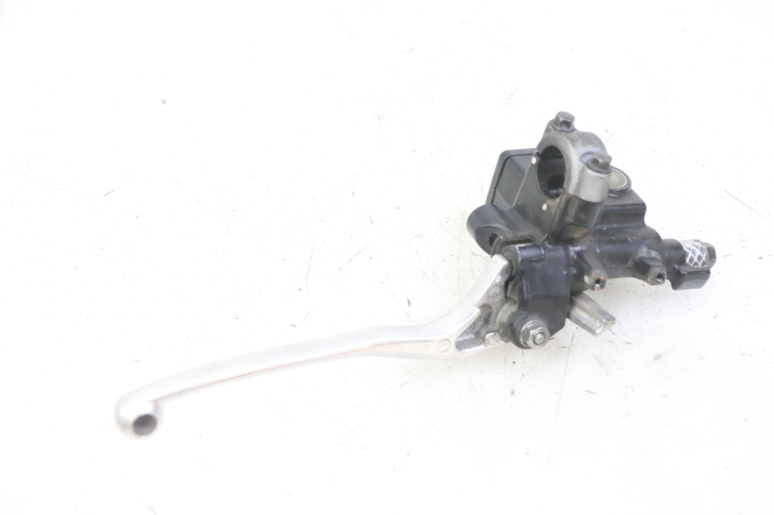 photo de REAR BRAKE MASTER CYLINDER HONDA FORZA ABS 300 (2013 - 2019)
