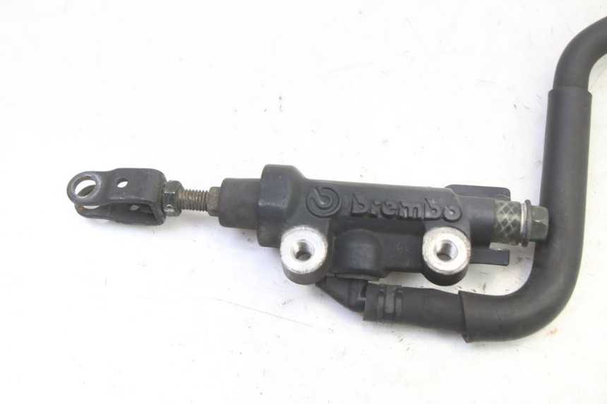 photo de REAR BRAKE MASTER CYLINDER YAMAHA FZ6 FAZER S2 600 (2007 - 2011)