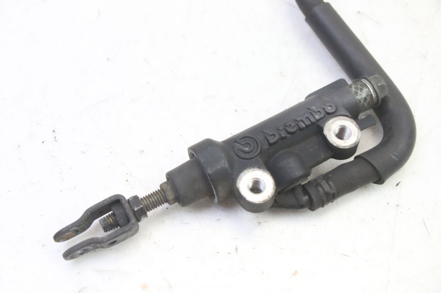 photo de REAR BRAKE MASTER CYLINDER YAMAHA FZ6 FAZER S2 600 (2007 - 2011)