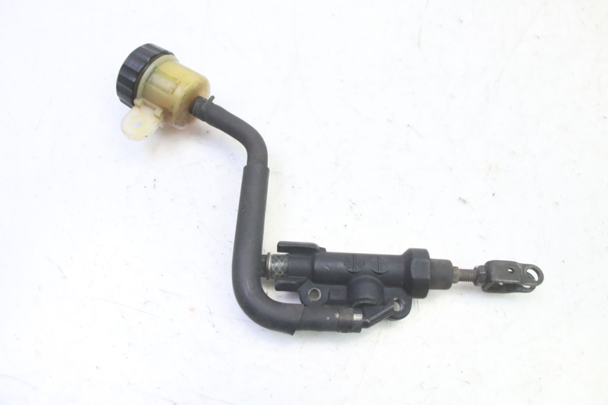 photo de REAR BRAKE MASTER CYLINDER YAMAHA FZ6 FAZER S2 600 (2007 - 2011)