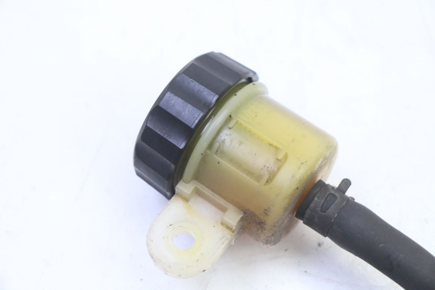 photo de REAR BRAKE MASTER CYLINDER YAMAHA FZ6 FAZER S2 600 (2007 - 2011)