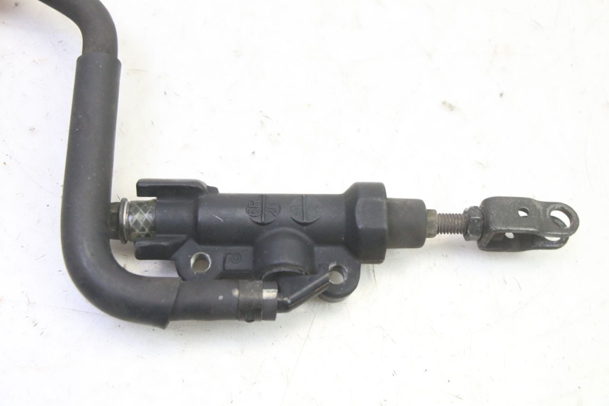 photo de REAR BRAKE MASTER CYLINDER YAMAHA FZ6 FAZER S2 600 (2007 - 2011)