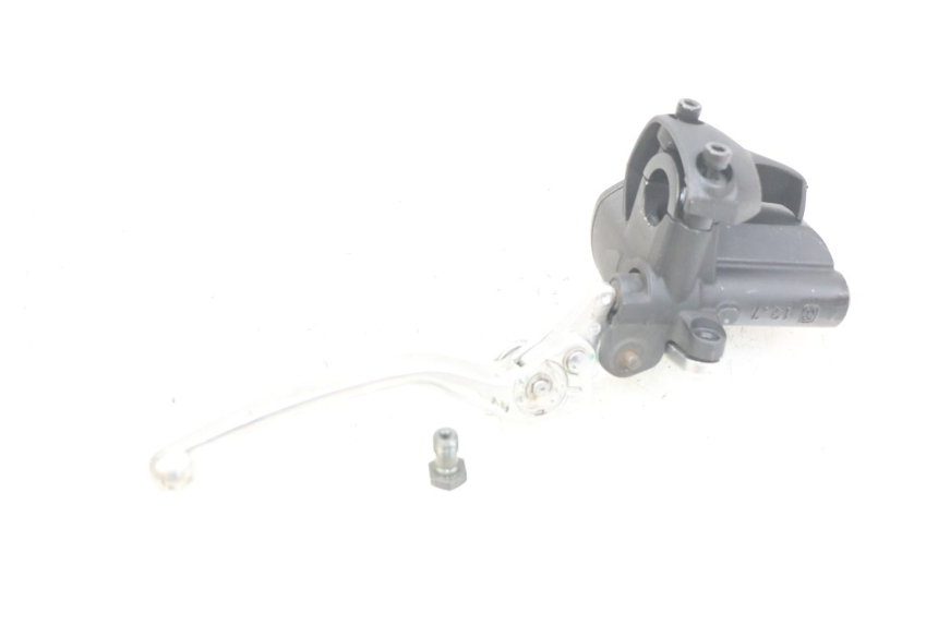 photo de REAR BRAKE MASTER CYLINDER GILERA GP 800 (2007 - 2013) - Technical close-up