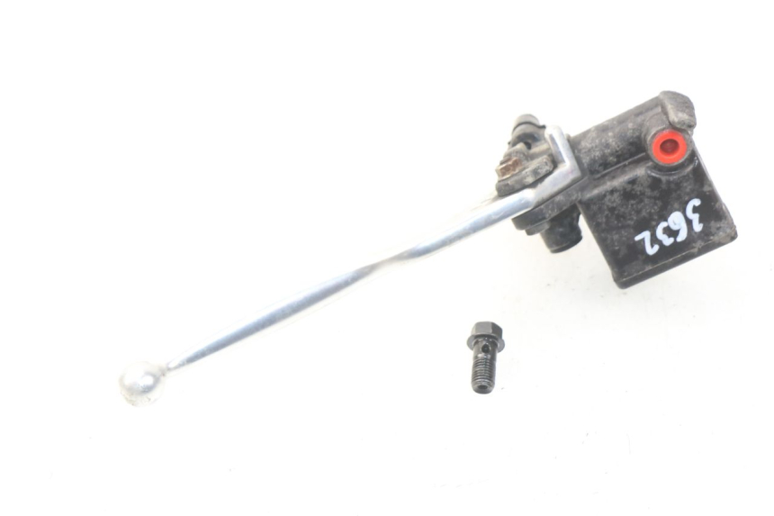photo de REAR BRAKE MASTER CYLINDER SYM GTS EFI ABS 125 (2012 - 2016)