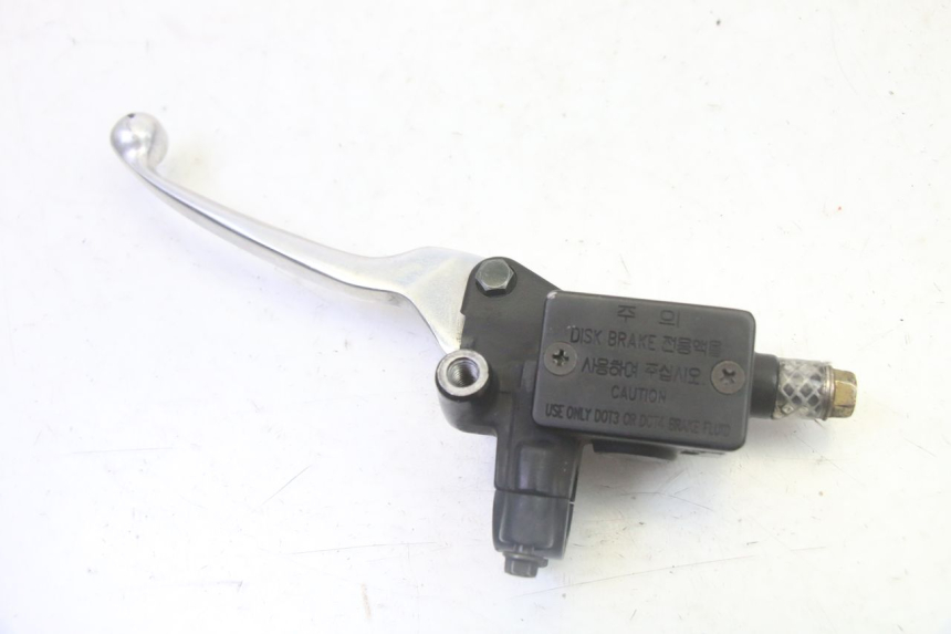 photo de REAR BRAKE MASTER CYLINDER DAELIM HISTORY 125 (2001 - 2002)