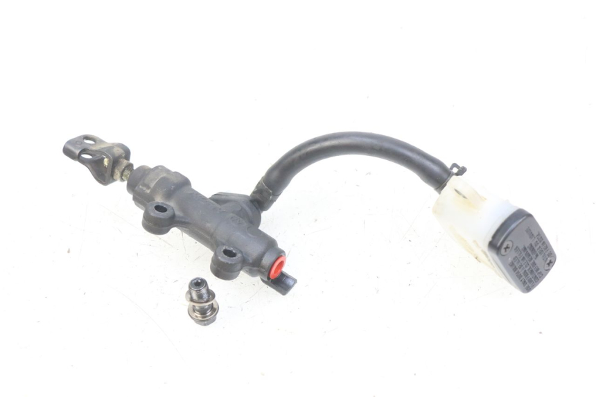 photo de REAR BRAKE MASTER CYLINDER HONDA CB R 1000 (2018 - 2023)